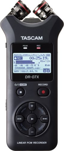 Tascam DR-07X - Przenośny rejestrator cyfrowy z interfejsem USB, zapis na karcie pamięci microSD